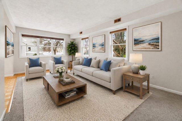 27 Harrison St C, Boston, MA 02131