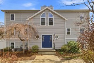 27 Harrison St C, Boston, MA 02131