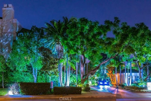 2243 Martin 211, Irvine, CA 92612