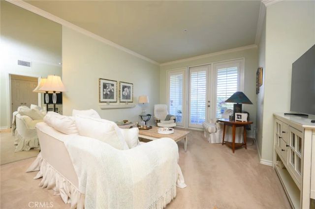 2243 Martin 211, Irvine, CA 92612