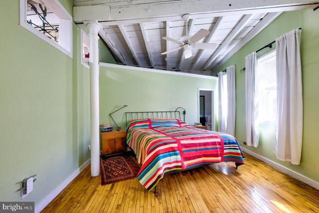 915-17 S 7TH ST, Philadelphia, PA 19147