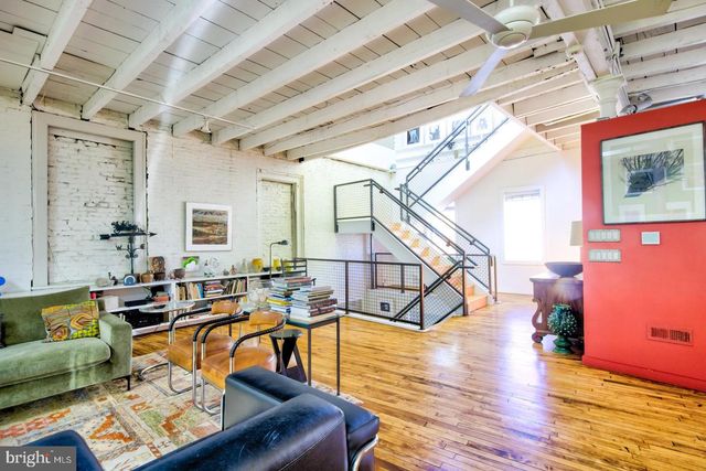 915-17 S 7TH ST, Philadelphia, PA 19147