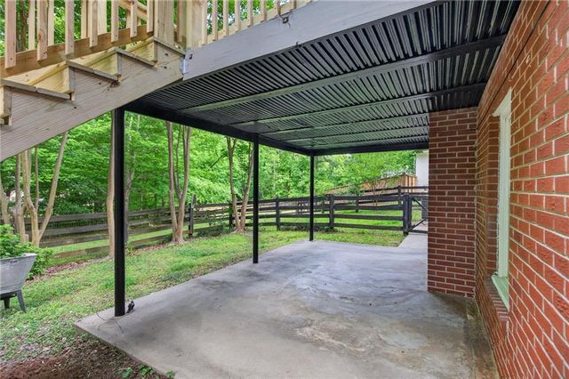 1370 Driftwood Court, Roswell, GA 30075