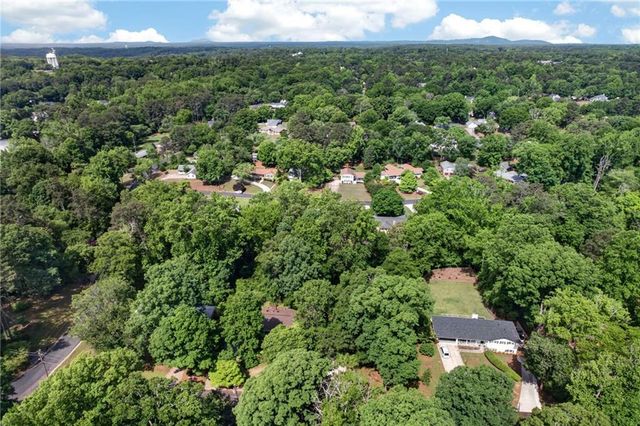 1370 Driftwood Court, Roswell, GA 30075