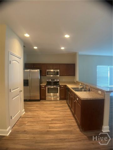 210 Canyon Oak Loop, Richmond Hill, GA 31324