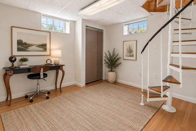 14 W Water St 1, Wakefield, MA 01880