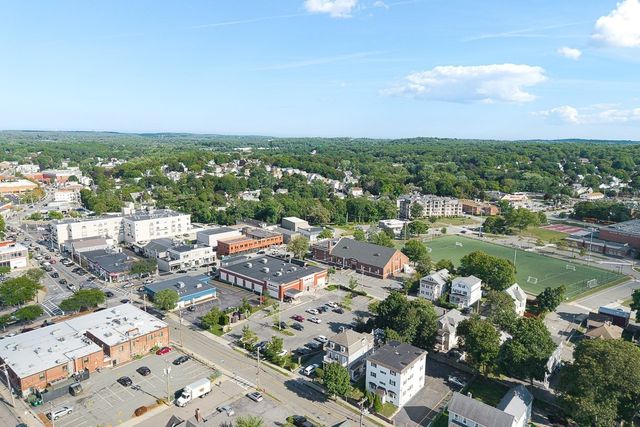 14 W Water St 1, Wakefield, MA 01880