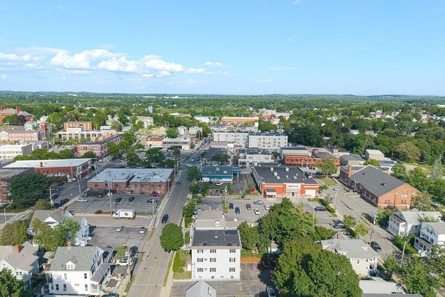 14 W Water St 1, Wakefield, MA 01880