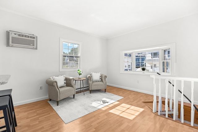 14 W Water St 1, Wakefield, MA 01880