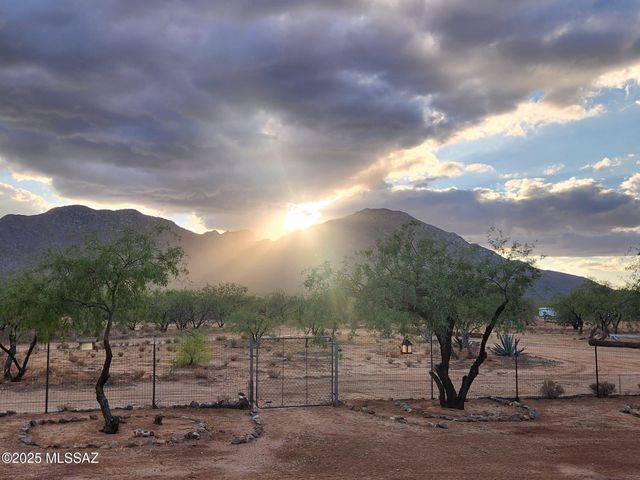 12440 S Coleman Road, Tucson, AZ 85735