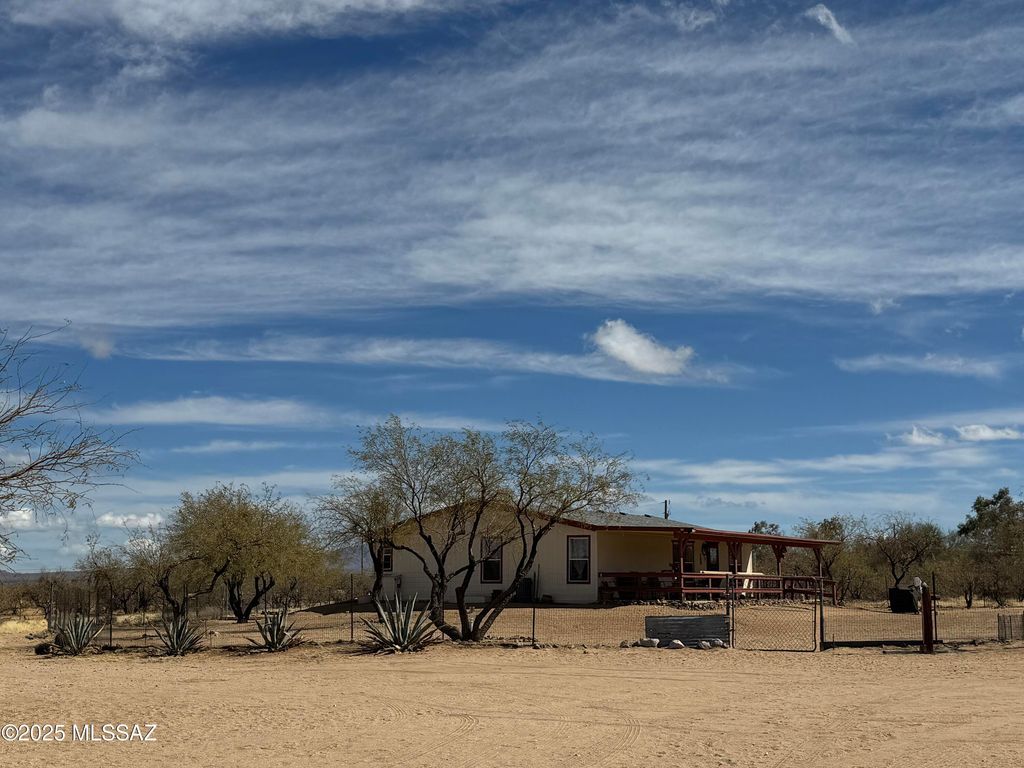 12440 S Coleman Road, Tucson, AZ 85735