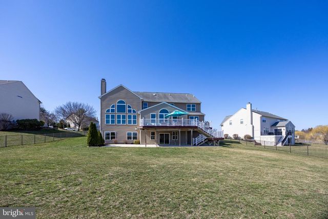 936 MARSHALL DR, Pottstown, PA 19465