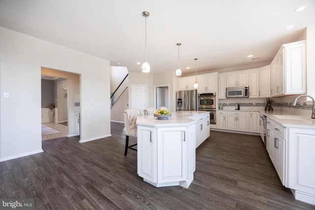 936 MARSHALL DR, Pottstown, PA 19465