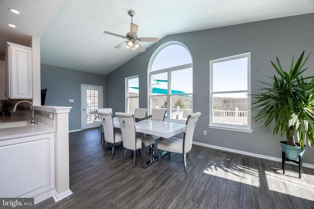 936 MARSHALL DR, Pottstown, PA 19465