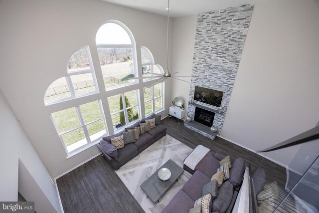 936 MARSHALL DR, Pottstown, PA 19465