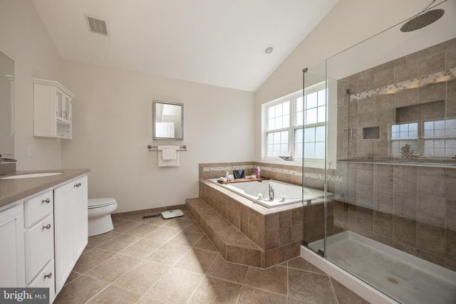 936 MARSHALL DR, Pottstown, PA 19465