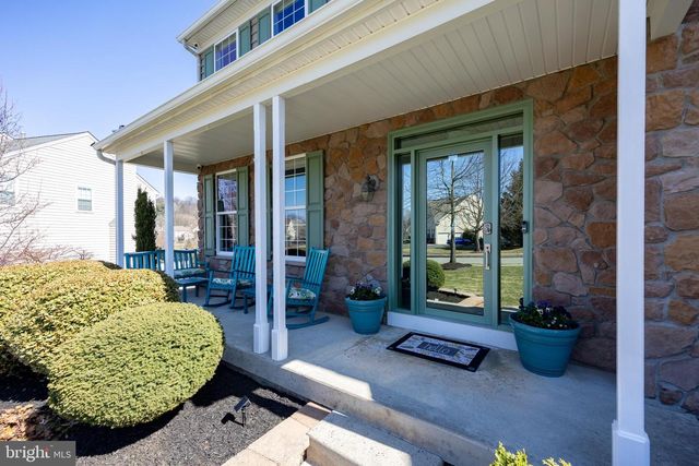 936 MARSHALL DR, Pottstown, PA 19465