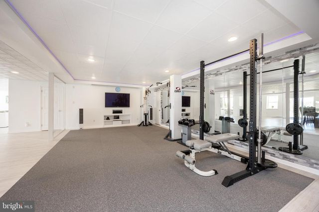 936 MARSHALL DR, Pottstown, PA 19465