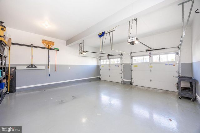 936 MARSHALL DR, Pottstown, PA 19465