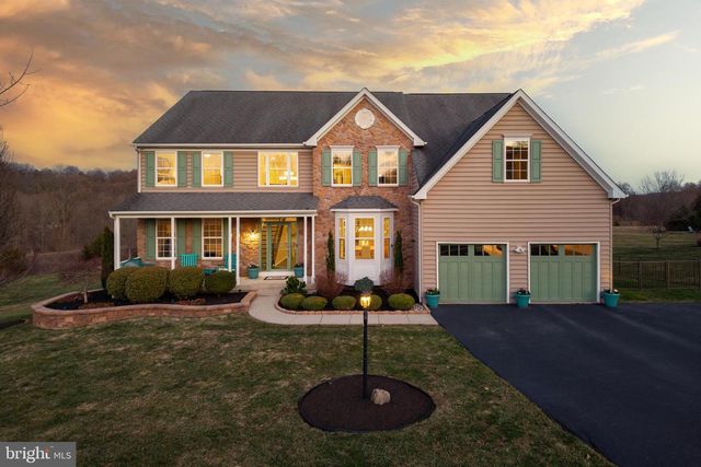 936 MARSHALL DR, Pottstown, PA 19465