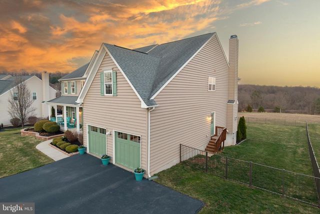 936 MARSHALL DR, Pottstown, PA 19465