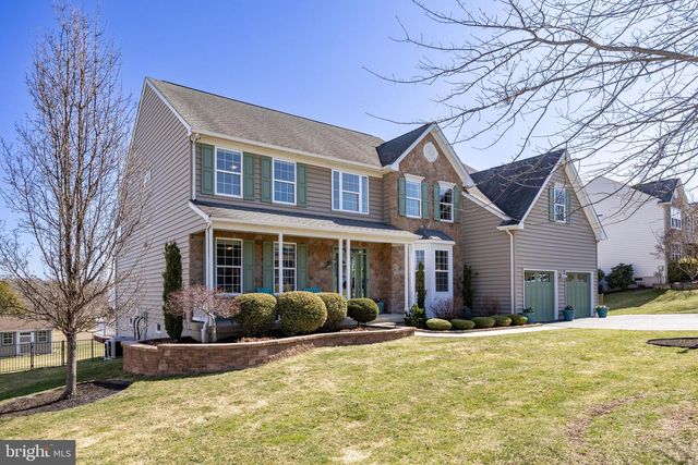 936 MARSHALL DR, Pottstown, PA 19465