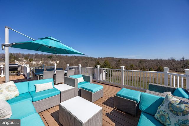 936 MARSHALL DR, Pottstown, PA 19465