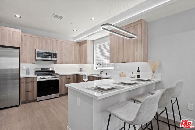 14759 Friar Street 5, Van Nuys (los Angeles), CA 91411