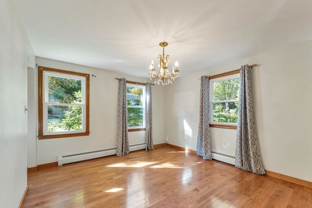 37 Beechwood Road, Hudson, NH 03051