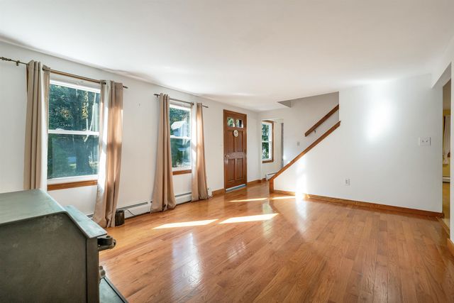 37 Beechwood Road, Hudson, NH 03051