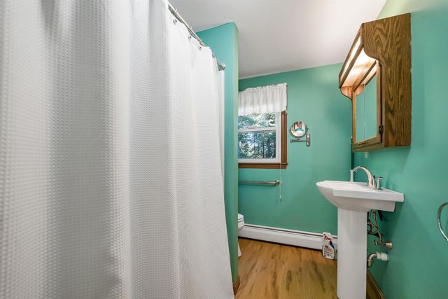 37 Beechwood Road, Hudson, NH 03051