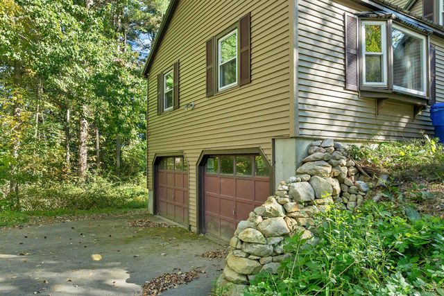 37 Beechwood Road, Hudson, NH 03051
