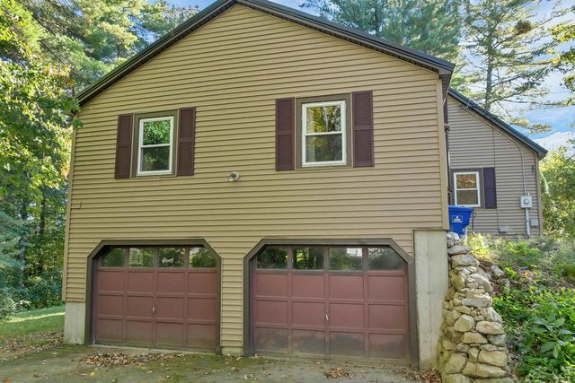 37 Beechwood Road, Hudson, NH 03051