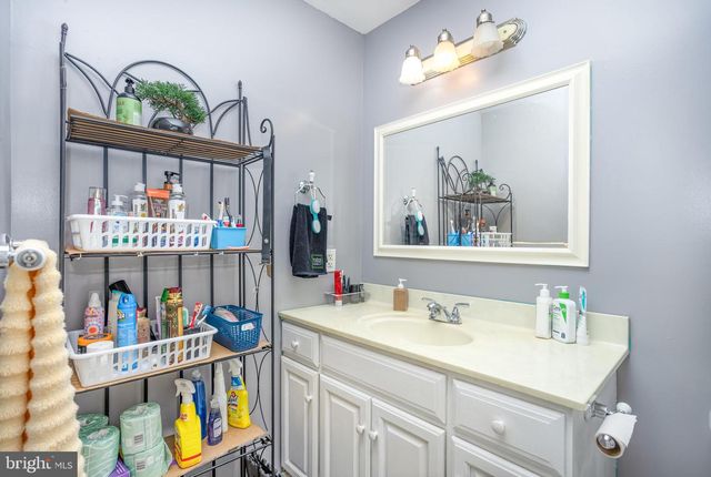 133 WOODRIDGE DR, Harrisburg, PA 17110