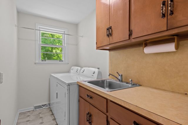 7865 Old Charlotte Pike, Nashville, TN 37209