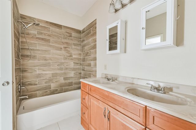 16913 W Juneau, Montgomery, TX 77316