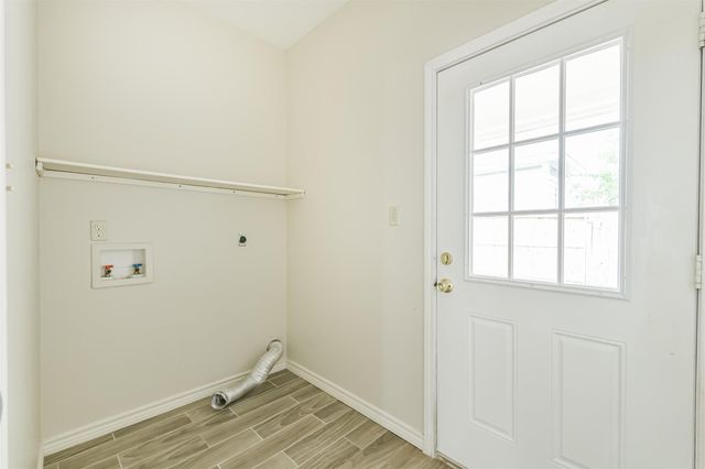 16913 W Juneau, Montgomery, TX 77316