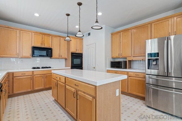 45256 CHATEAU COURT, Temecula, CA 92592