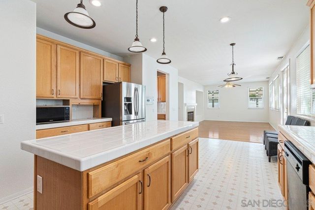 45256 CHATEAU COURT, Temecula, CA 92592