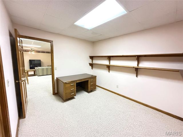 525 W Lindenwood Avenue, Sikeston, MO 63801
