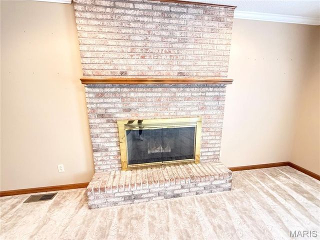 525 W Lindenwood Avenue, Sikeston, MO 63801
