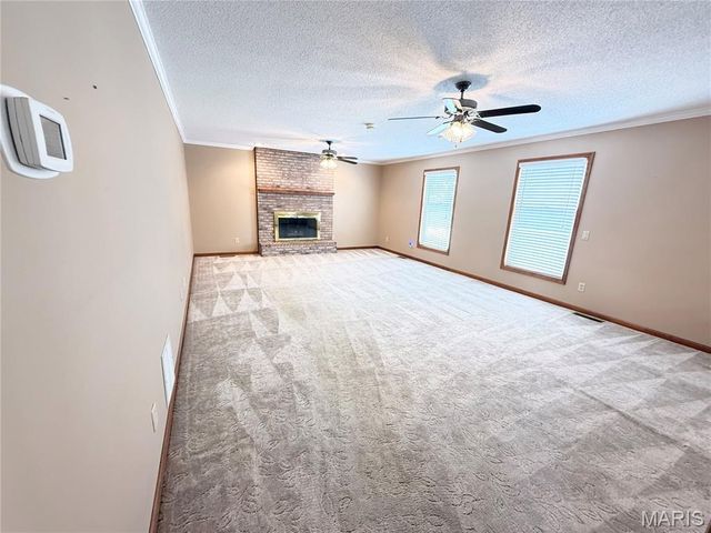 525 W Lindenwood Avenue, Sikeston, MO 63801