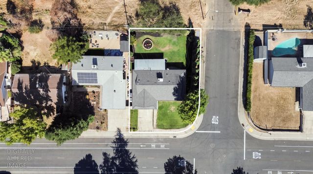 10753 Ambassador Dr, Rancho Cordova, CA 95670