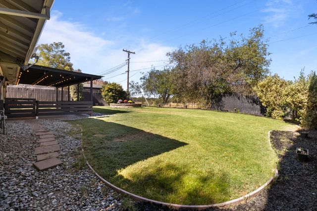 10753 Ambassador Dr, Rancho Cordova, CA 95670