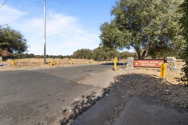 10753 Ambassador Dr, Rancho Cordova, CA 95670