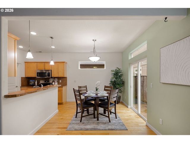 2527 PARK VIEW Dr, Eugene, OR 97408