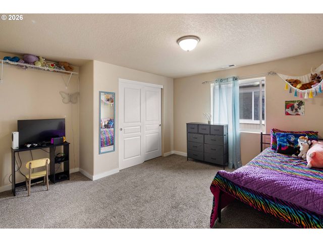 2527 PARK VIEW Dr, Eugene, OR 97408