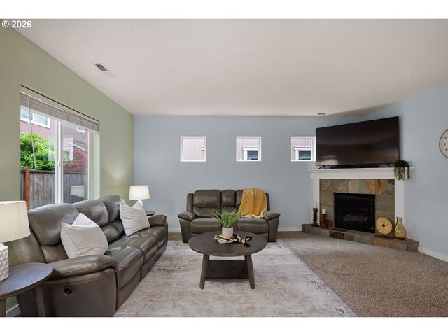 2527 PARK VIEW Dr, Eugene, OR 97408