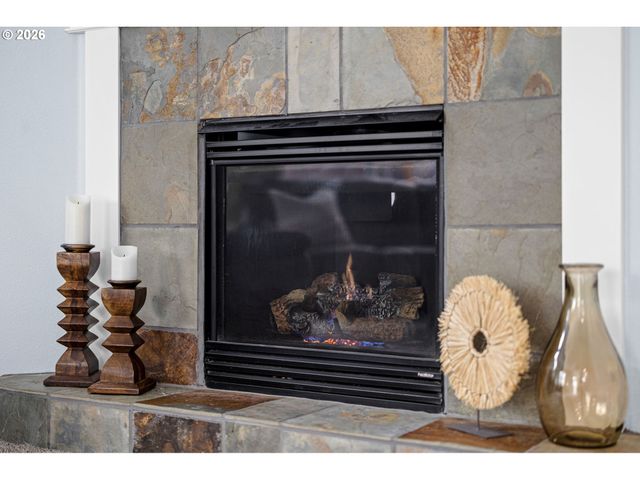 2527 PARK VIEW Dr, Eugene, OR 97408