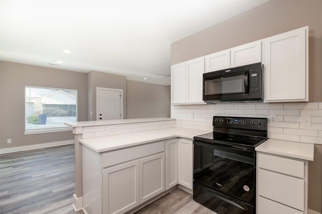 4463 N Sandplum, Wichita, KS 67205